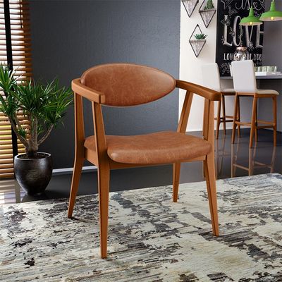 Poltrona Decorativa Para Sala de Estar Cecília B04 Couríssimo Camel - Lyam Decor