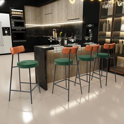Kit 04 Banquetas Baixa Cozinha Sala Jantar Bancada Milão L02 Couríssimo Camel Verde - Lyam Decor