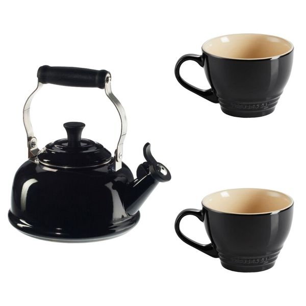 KIT LE CREUSET CHALEIRA TRADICIONAL 1,6L COM APITO E 2 CANECAS BISTRÔ 400ML BLACK ONYX