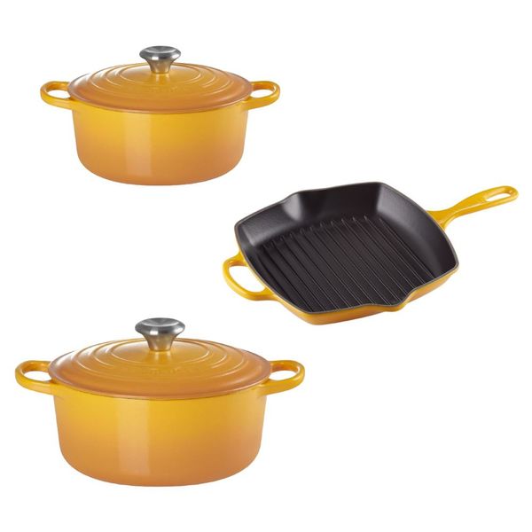 KIT LE CREUSET 2 PANELAS REDONDAS 20 E 24CM GRELHA QUADRADA 26CM EM FERRO ESMALTADO AMARELO NÉCTAR