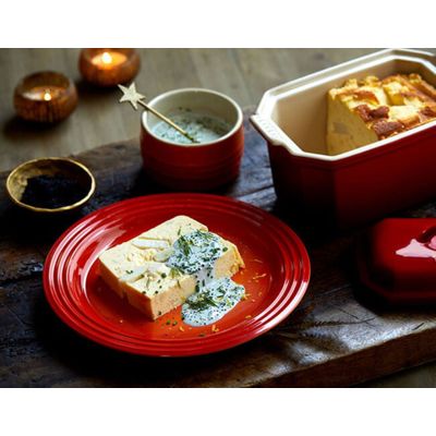 KIT LE CREUSET 4 PRATOS RASOS 22 27CM E SALEIRO E PIMENTEIRO 100ML VERMELHO