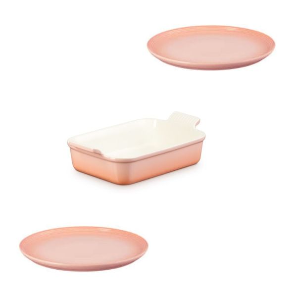 KIT LE CREUSET TRAVESSA RETANGULAR HERITAGE 26CM E 2 PRATOS RASOS 22CM SAN FRANCISCO EM CERÂMICA PESSEGO PÊCHE
