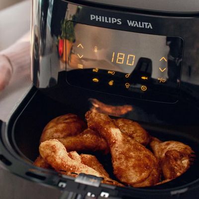 Fritadeira Elétrica Sem Óleo Air Fryer Philips Walita RI9270 6,2 Litros Digital Preto / 220V