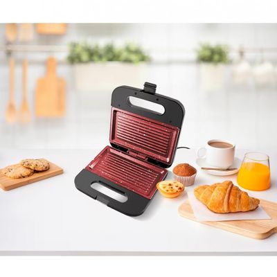 Sanduicheira Grill BGR16 com Revestimento Redstone Britânia Preto com Inox / 220V