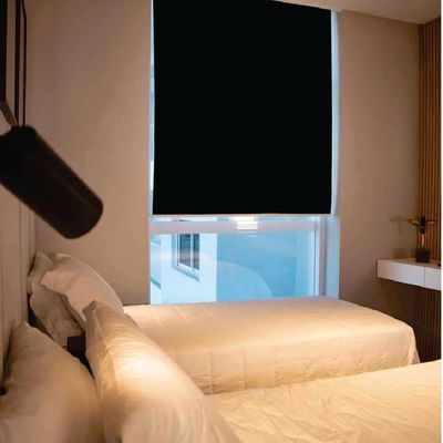 Persiana Rolo Blackout Pinpoint Preta - 1,40m X 2,80m