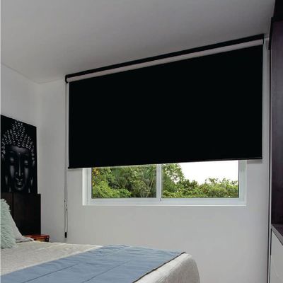 Persiana Rolo Blackout Pinpoint Preta - 1,40m X 2,80m