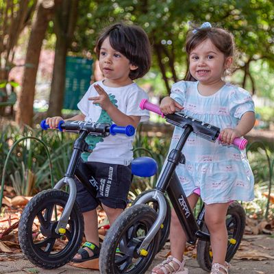 Bicicleta Sem Pedal De Equilibrio Infantil 2 Rodas Zippy Toys Bike De Passeio Para Criança Aro 12 Capacidade 25kg Azul
