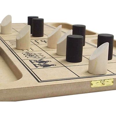 Jogo de Tabuleiro Senet em Madeira - Oficina de Criação Mitra