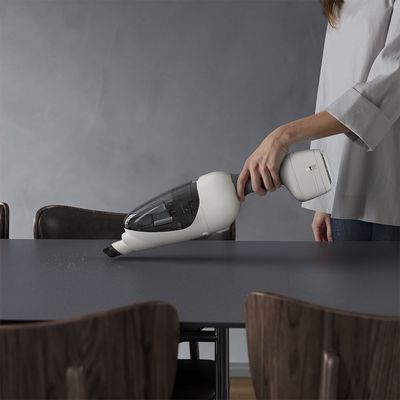 Aspirador de Pó Vertical Sem Fio Electrolux Expert Tecnologia UV até 45 min Branco (ERG50) Bivolt