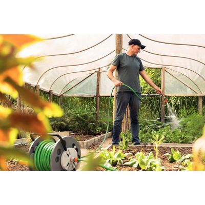 Mangueira Flex Para Jardim Tramontina Verde Com Faixa Preta Em Pvc 4 Camadas 20 M Com Engate Rosqueado E Esguicho