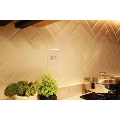 Conjunto 4x2 Com 1 Tomada 2p+t Tramontina Liz 10 A 250 V Branco