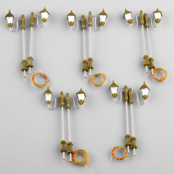 Poste Jardim Para Maquete - Marrom - 2 Unidades- 3V - 1/100 Lima Hobbies Poste Jardim Para Maquete - Marrom - 2 Unidades- 3V - 1/100 Lima Hobbies