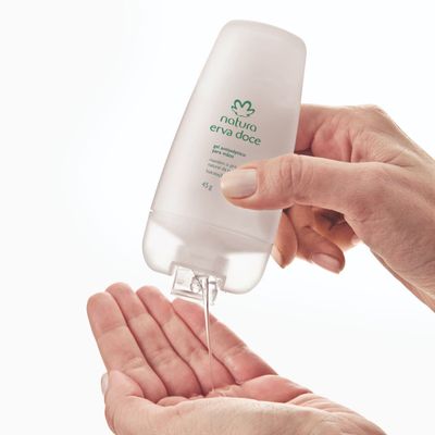 Álcool Gel 70% Erva Doce Higienizante para as Mãos 45g QHS - Natura
