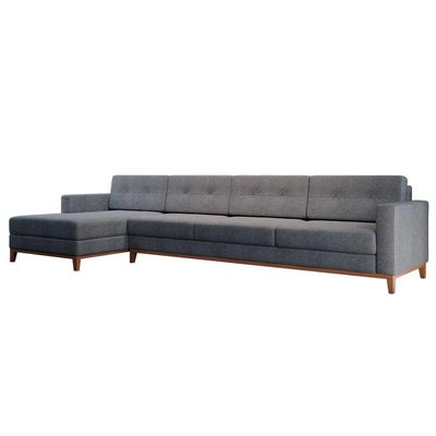 Sofá 4 Lugares Living com Chaise Esquerdo Pés e Base em Madeira Linho Cotton Cinza