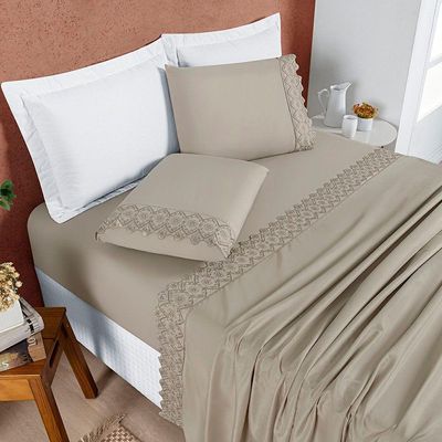 Jogo Cama Lençol Bouclê King Micro Percal 200 Fios C/ Laise Bordada 4 Peças - Bege Taupe