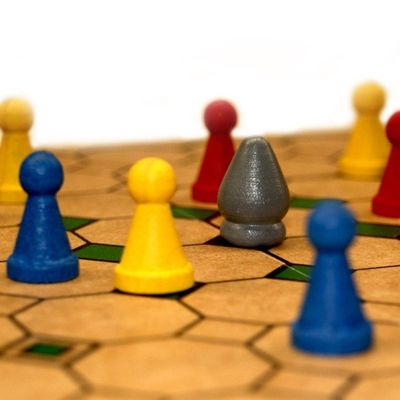 Jogo de Tabuleiro Excalibur em Madeira - Oficina de Criação Mitra