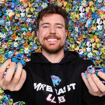 Mega Lab com 12 Mini Bonecos Surpresa Swarms MrBeast Lab