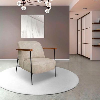 Poltrona Decorativa Eros Linho Bouclê Com Base De Ferro Preto SSX Multicoisas Bege Dourado