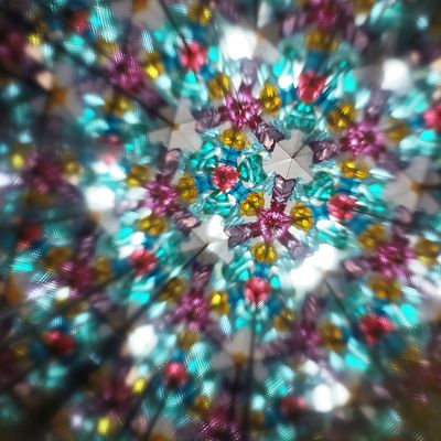 Caleidoscópio de Rotação Mágico Giratório Mosaico Rotativo 3D - Rosa