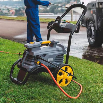 Lavadora de Alta Pressão Tramontina 2100W de Potência e 2300 Psi, Sistema Stop Total Preto com Amarelo / 220V