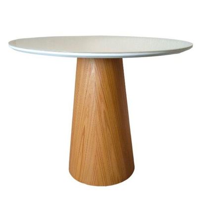 Mesa De Jantar Cone Redonda 130 Cm Base Madeira Freijó Tampo Laqueado Cor Branco