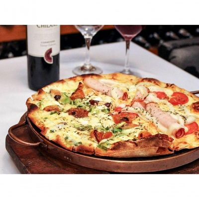 Forma De Pedra Sabão Para Pizza 22 Cm Alças De Cobre Curada
