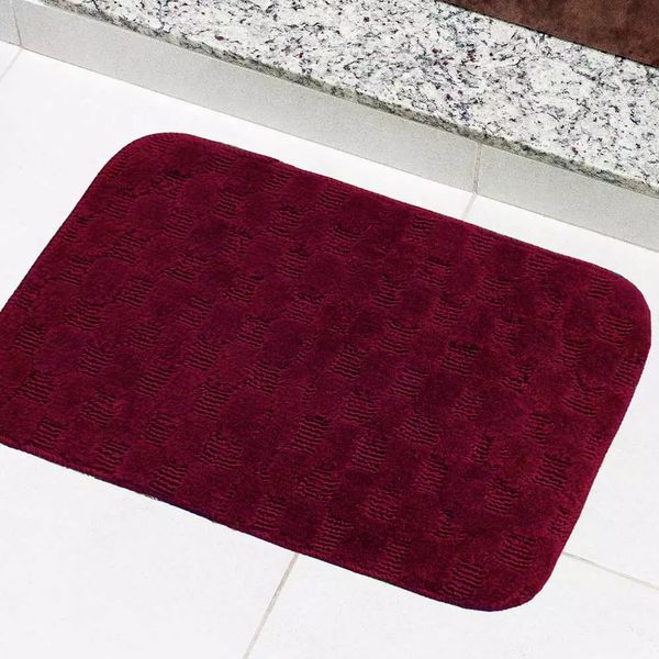 Tapete para Banheiro Tapetes Junior Jasmim 40x60cm Bordô Antiderrapante Tapete para Banheiro Tapetes Junior Jasmim 40x60cm Bordô Antiderrapante