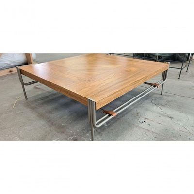 Mesa De Centro Madeira 1,00 X 1,00 Pés Metal Inori