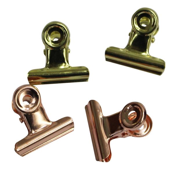 Prendedor de Papel Metálico 22mm com 4 Unidades Cores Diversas - Item Sortido Prendedor de Papel Metálico 22mm com 4 Unidades Cores Diversas - Item Sortido