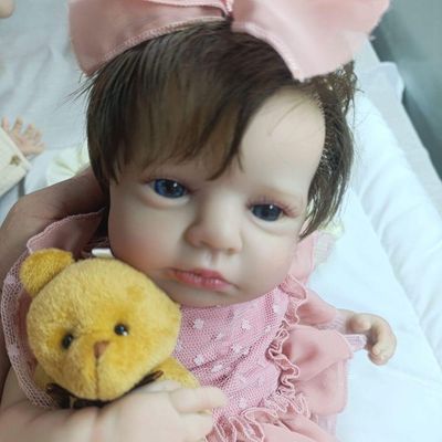 Bebê Reborn Menina Olhos Abertos Artesanal Corpo De Pano Macio Antialérgico