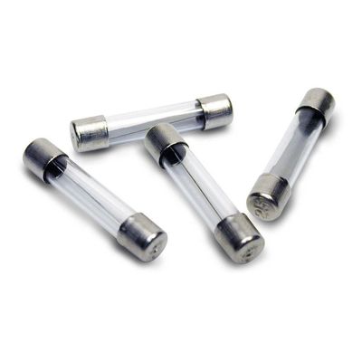 5 Unidades = Fusivel Vidro Pequeno Corrente 10A Dimensão 5 X 20Mm Tensão 110V 127V 220V 250V Bivolt Para Disjuntor Est