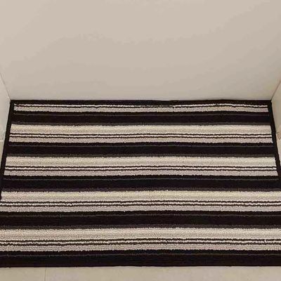Tapete J Serrano Atlants 40x60cm Preto