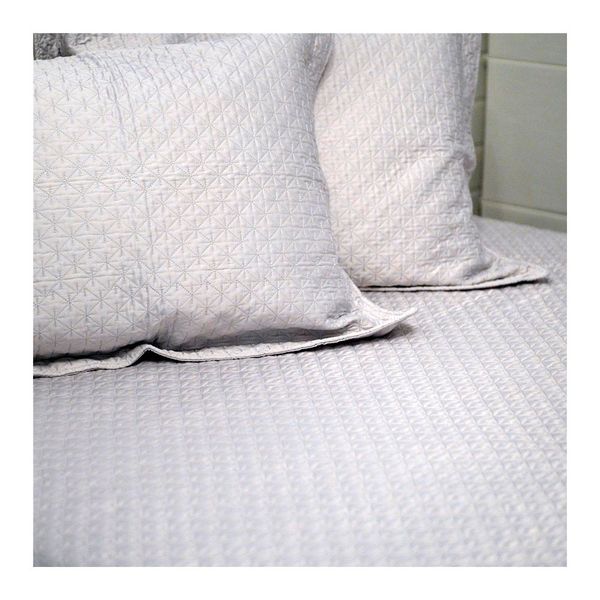 Colcha Solteiro Vizapi em Poliéster com Porta-Travesseiro 3 Peças Prata Colcha Solteiro Vizapi em Poliéster com Porta-Travesseiro 3 Peças Prata