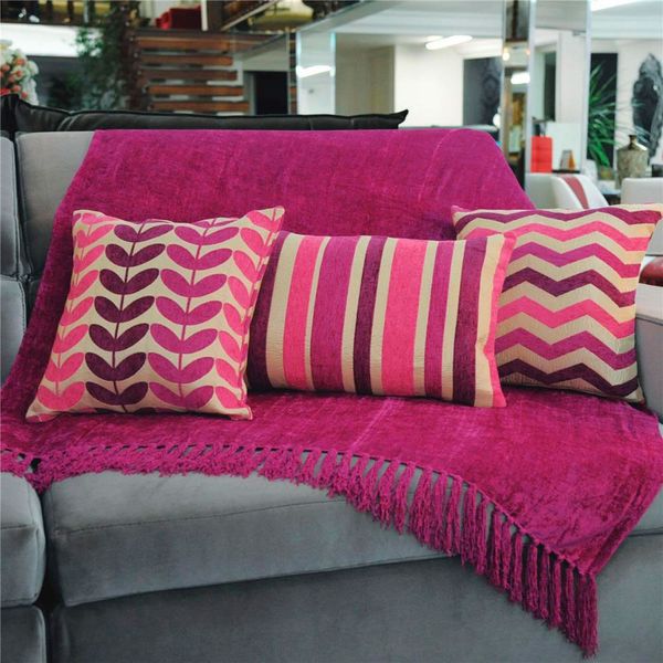 Almofada Quadrada Vizapi Ondas em Poliéster e Viscose 45 x 45 cm - 1 Peça Pink Almofada Quadrada Vizapi Ondas em Poliéster e Viscose 45 x 45 cm - 1 Peça Pink