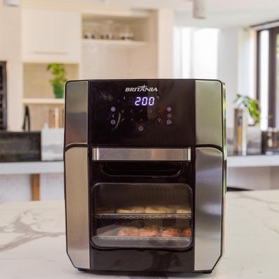 Fritadeira Elétrica Air Fryer 12L 4 em 1 Britânia Oven BFR2100P Preta 220V