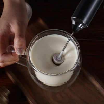 MIXER MISTURADOR DE BEBIDAS E BATEDOR DE OVOS ELÉTRICO RECARREGÁVEL 2 EM 1