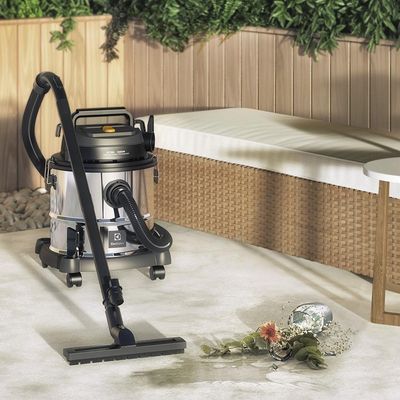 Aspirador De Pó E. Água Em Inox 12L Gt12I Electrolux 127V 110V