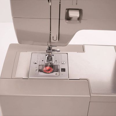 Máquina de Costura Facilita Pro 4423 Singer Cinza / 110V