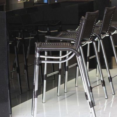 Banqueta Alumínio Fortaleza Alta Para Balcão Trama Original Preto