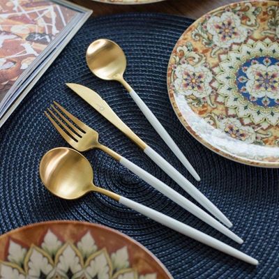 Faqueiro Garbo 16 Peças Branco Com Dourado Oxford