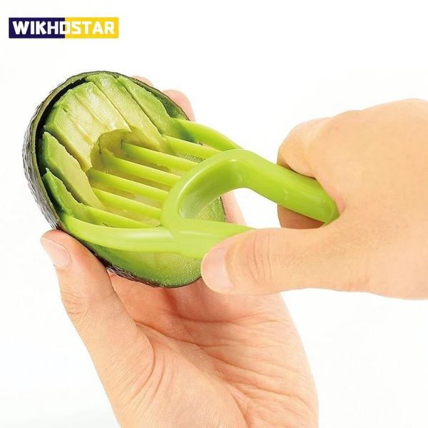 Cortador de Abacate 3 em 1 com Descaroçador e Faca de Plástico verde