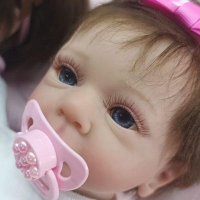 Bebê Reborn Menina Corpo De Viníl De Silicone Artesanal Olhos Abertos