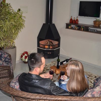 Lareira De Canto Com Caixa De Lenha Fornos Pinhal