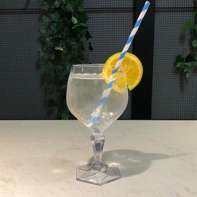 Taça Para Água Suco 350ml Plástico UZ Tango Translucida Transparente