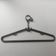 12 Cabides de Roupas Antifurto Fixos para Hotel Pretos com Alças Anti Roubo