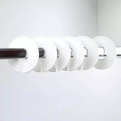Kit 100 Separador e Organizador de Cabides Araras por Tamanho Plaquinha Divisor de Plástico