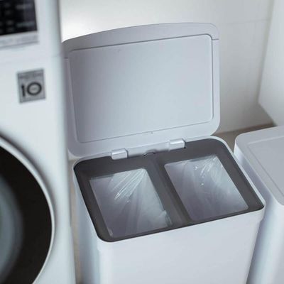 Lixeira Coleta Seletiva com Pedal para Cozinha 20L Trium Duplo Compartimento OU Branco
