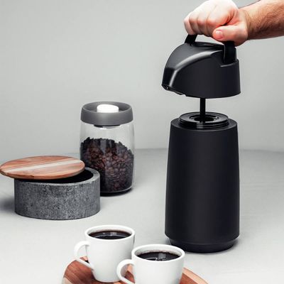 Garrafa Térmica Tramontina Exata 1L para Café Água Chá em Plástico com Ampola de Vidro Preta