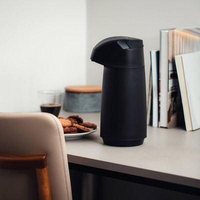 Garrafa Térmica Tramontina Exata 1L para Café Água Chá em Plástico com Ampola de Vidro Preta