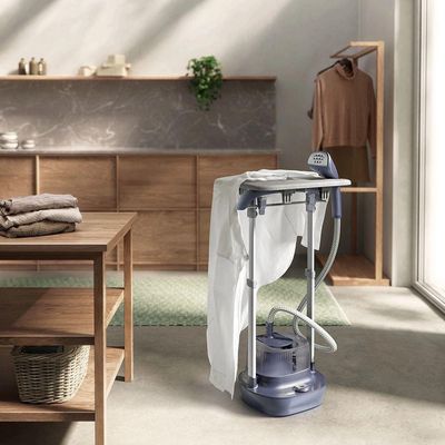 Passadeira vertical a vapor Electrolux GST10 EGS20 220V 220V